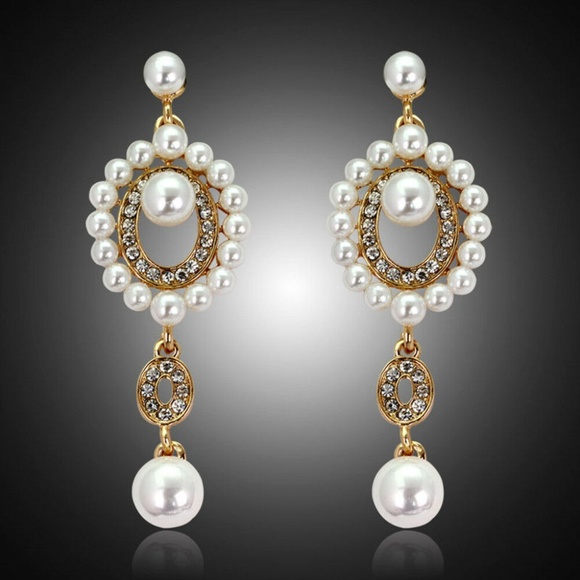 Rhinestone And Pearl Drop Earrings - Picture 2 of 4